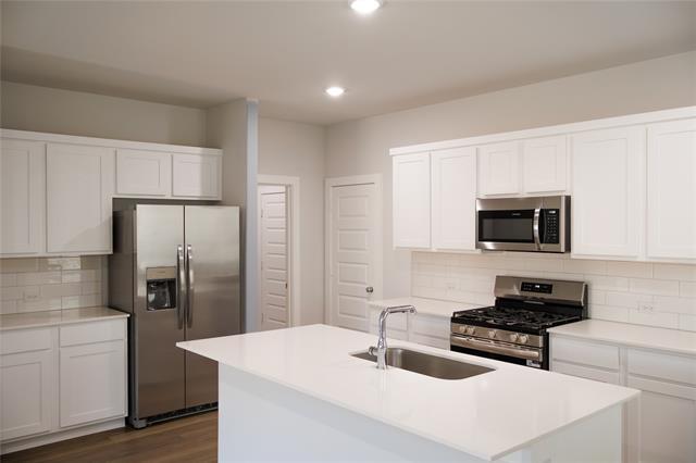 Building Photo - 3916 Nasworthy Dr