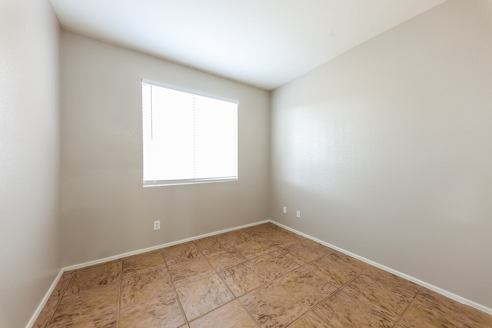 Building Photo - 6651 W Townley Ave