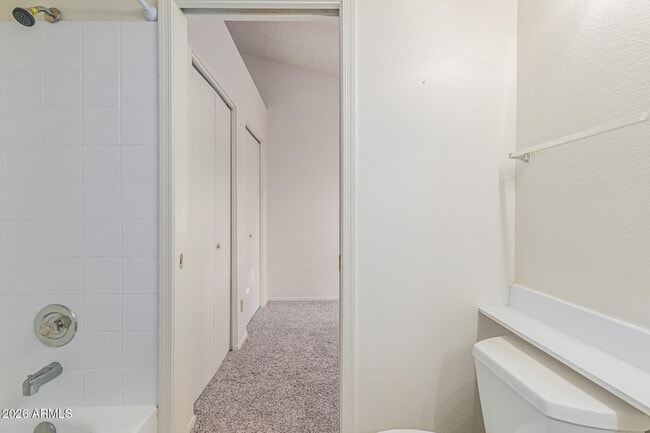 Building Photo - 625 S Westwood