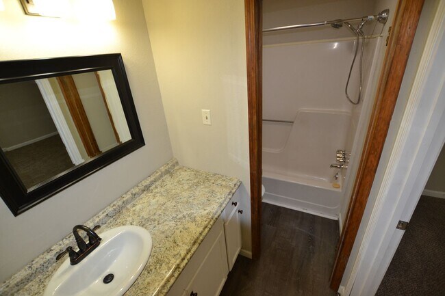 Building Photo - Zachary School District! 3 bedroom, 2 bath home in coveted Marita Terrace Subdivision