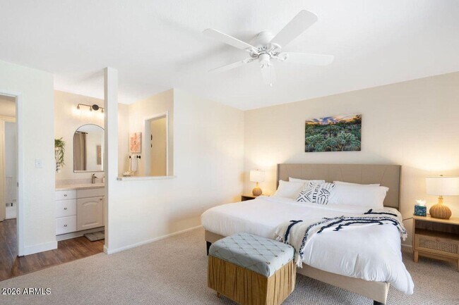 Building Photo - 8742 E San Daniel Dr