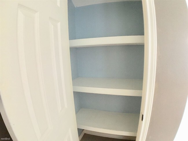 Building Photo - 2 br, 2.5 bath Townhome - 1206 W Fig Ave 2...