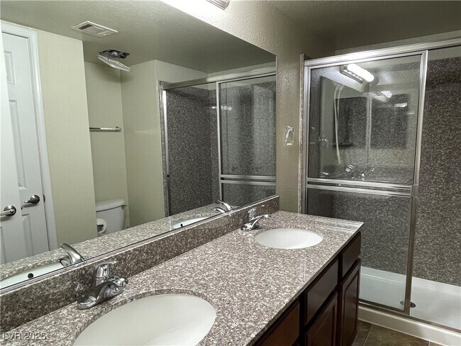 Building Photo - 2912 Bluegill Way