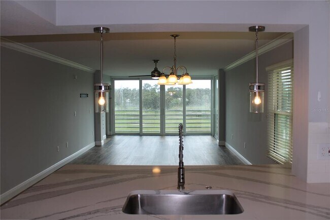 Building Photo - 4410 Fairways Blvd