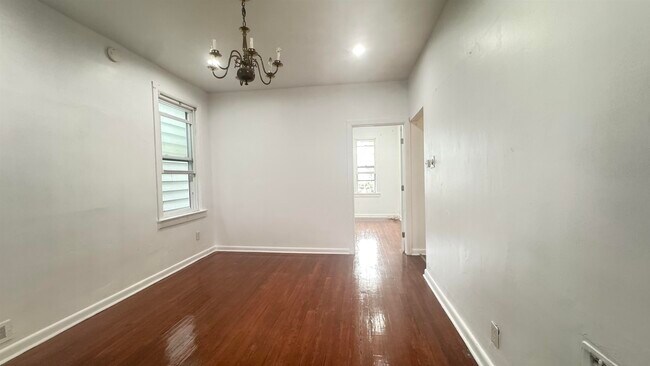 Building Photo - 283 Avenue A