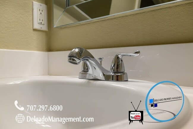 Building Photo - Newly remodeled Glen Cove 4BD single level home
