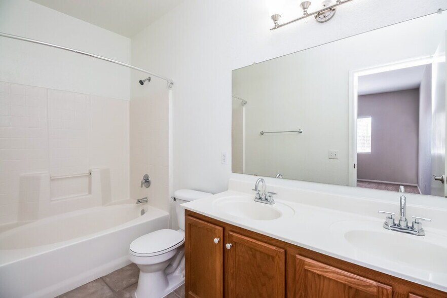 Building Photo - 1163 E Dust Devil Dr