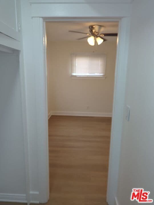 Building Photo - 4215 S Budlong Ave