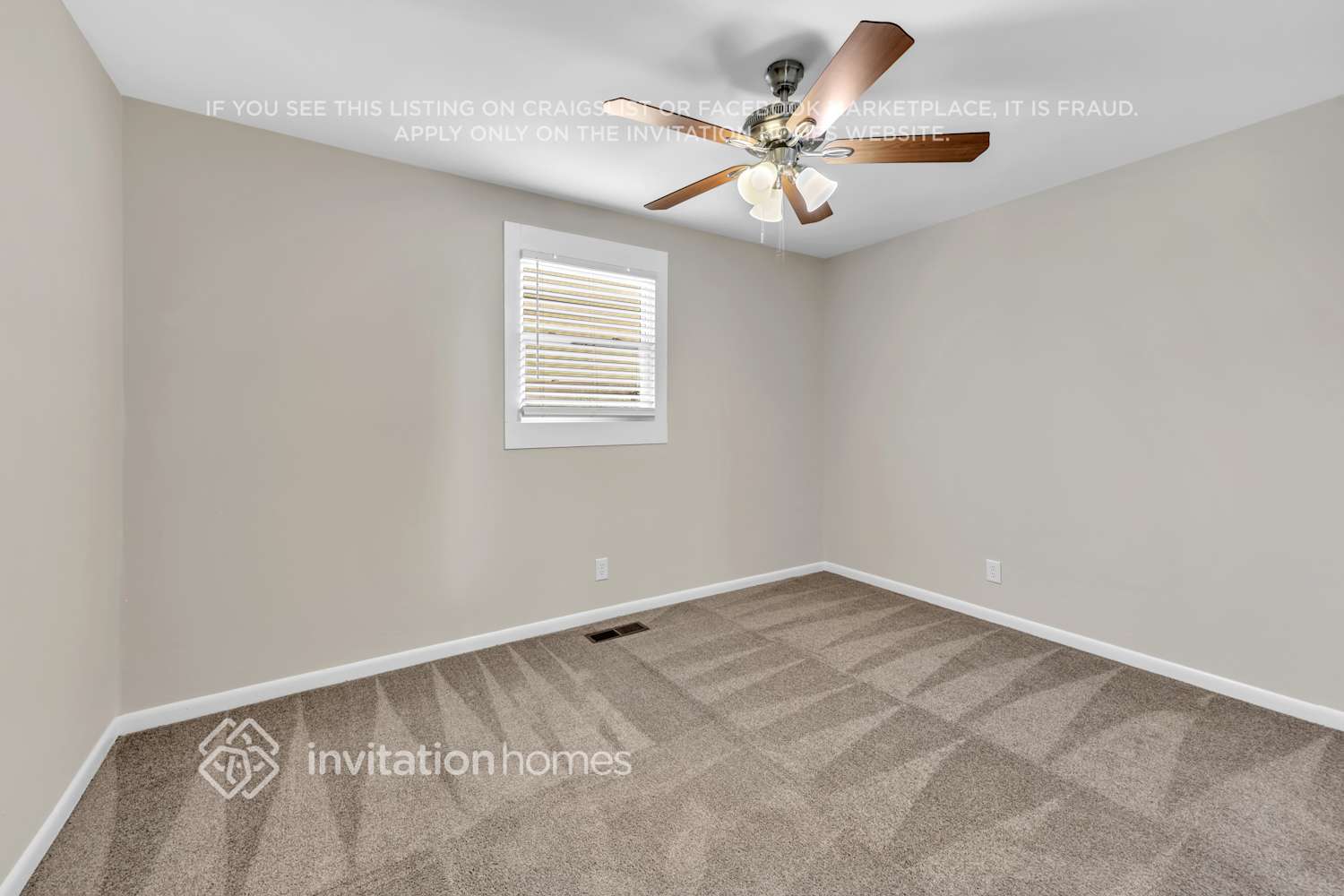 Building Photo - 3331 Panorama Dr