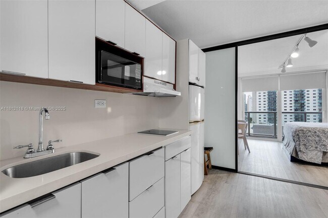 Building Photo - 19201 Collins Ave