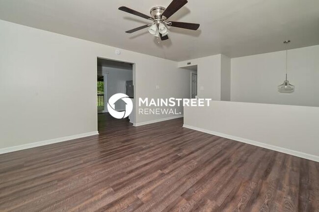 Building Photo - 6509 Ellesmere Dr NW