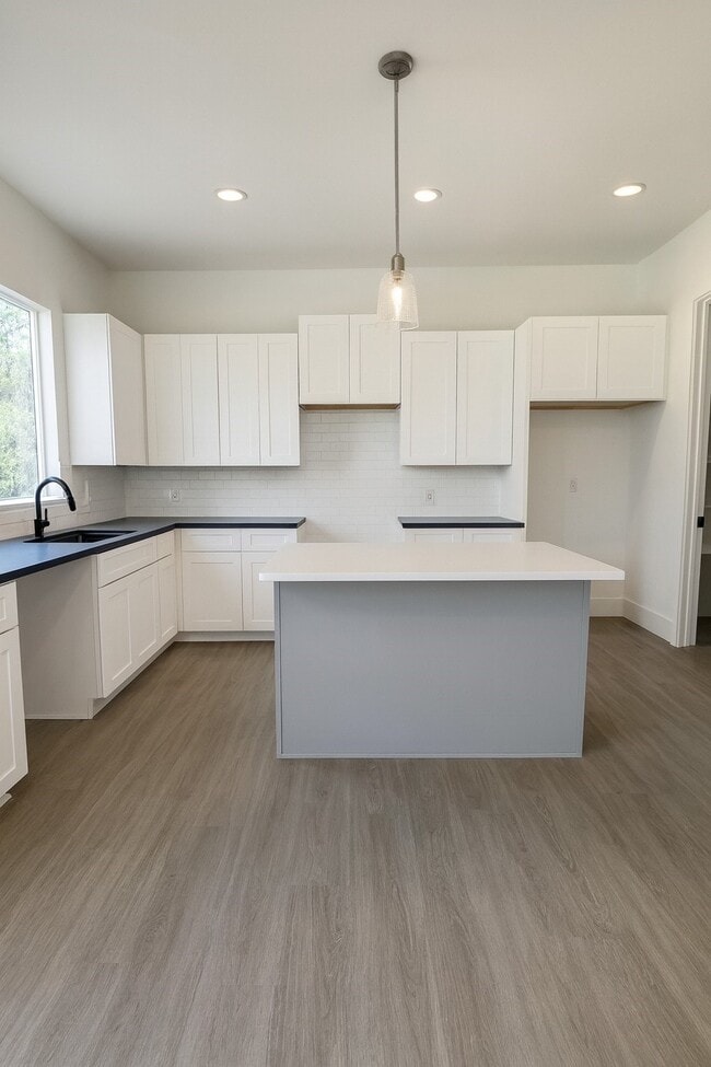 Building Photo - 5306 Kindred Garden Ln