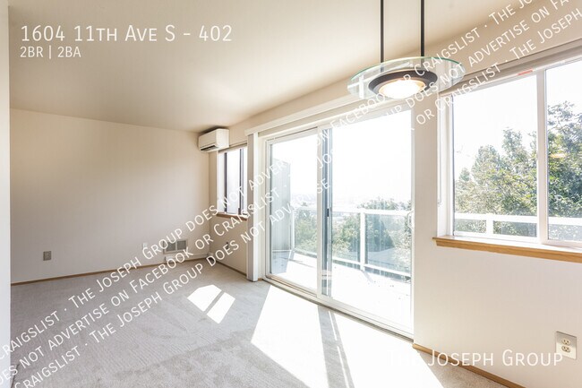 Building Photo - 1604 11th Ave S