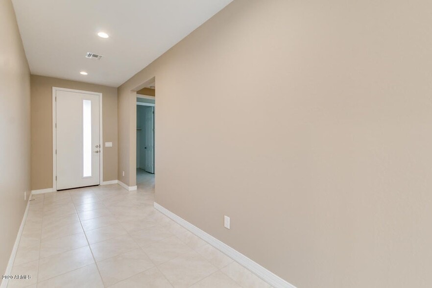 Building Photo - 17695 W Buchanan St