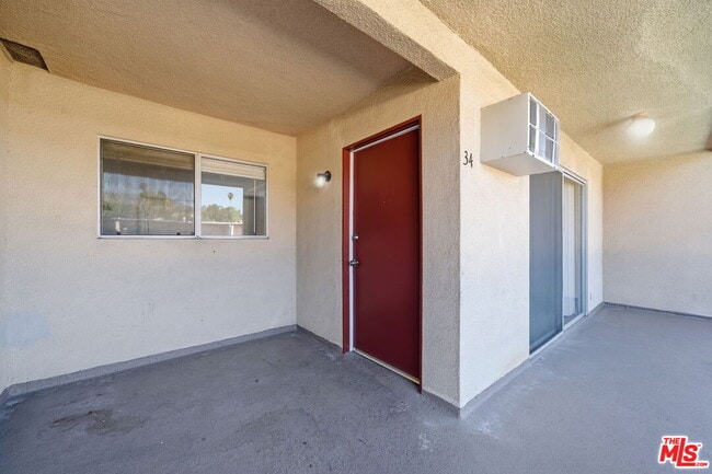 Building Photo - 1293 Garfield Ave