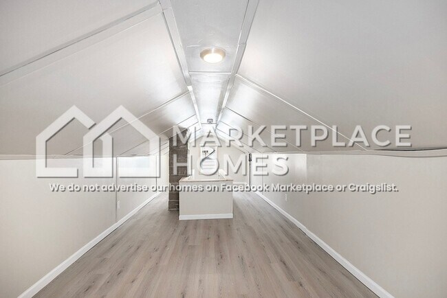 Building Photo - 8212 Timken Ave