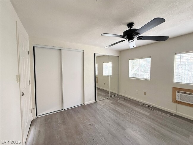 Building Photo - 405 S 15th St