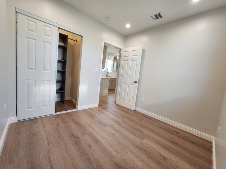 Building Photo - 14810 Covello St