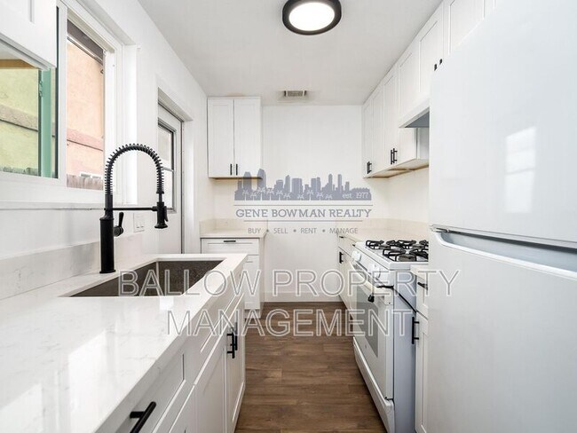 Building Photo - 106 Madison Ave