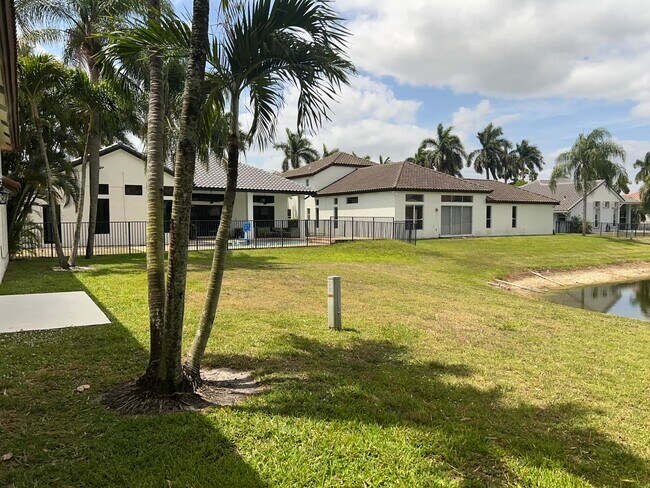 Building Photo - 20077 Palm Island Dr