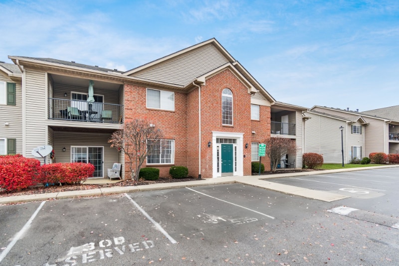 Building Photo - 757 Spring Valley Dr