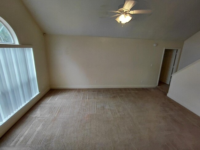 Building Photo - 1557 Payne St