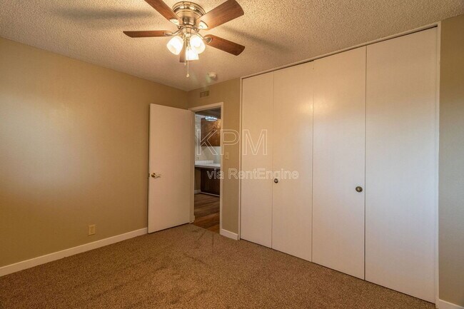 Building Photo - 1217 Aberdeen Ave