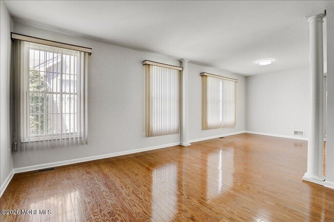 Building Photo - 3 Vancleve Rd