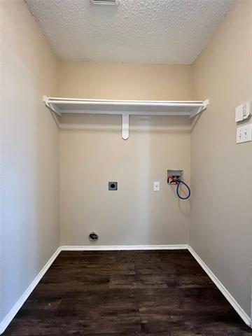 Building Photo - 4021 Busch Gardens Dr