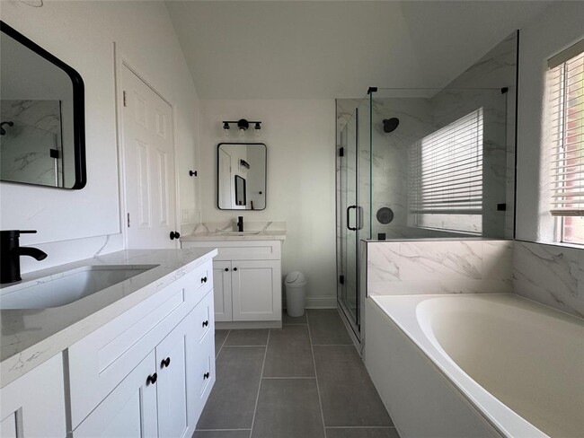 Building Photo - 3265 Jessica Ct