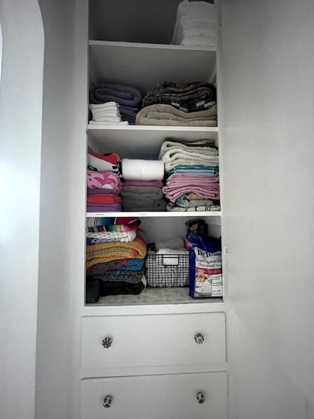 Building Photo - 2348 Warwick Ave