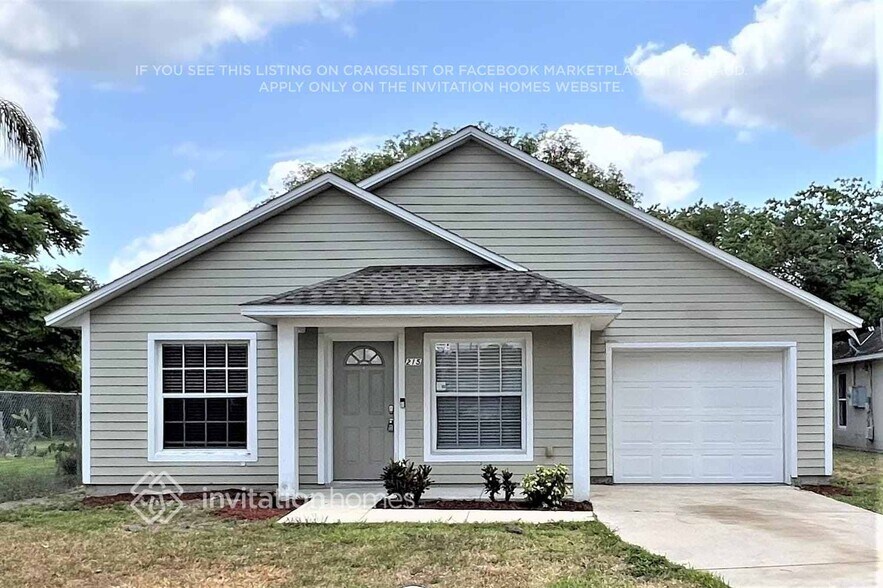 Primary Photo - 215 1st St