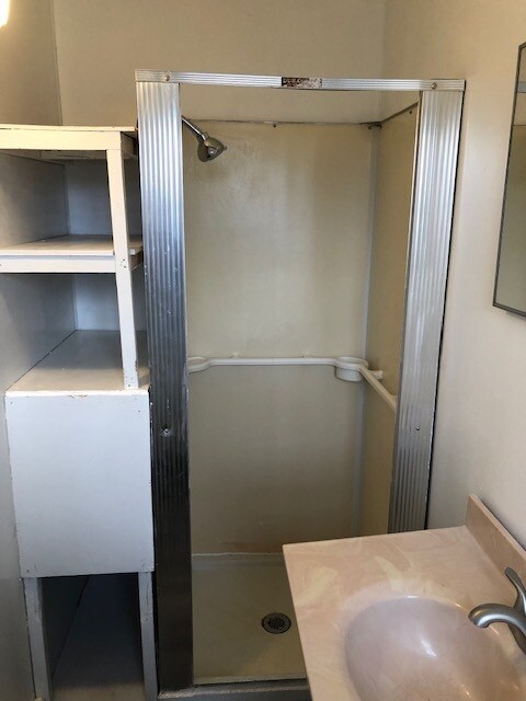 Building Photo - 1223 Sixth St