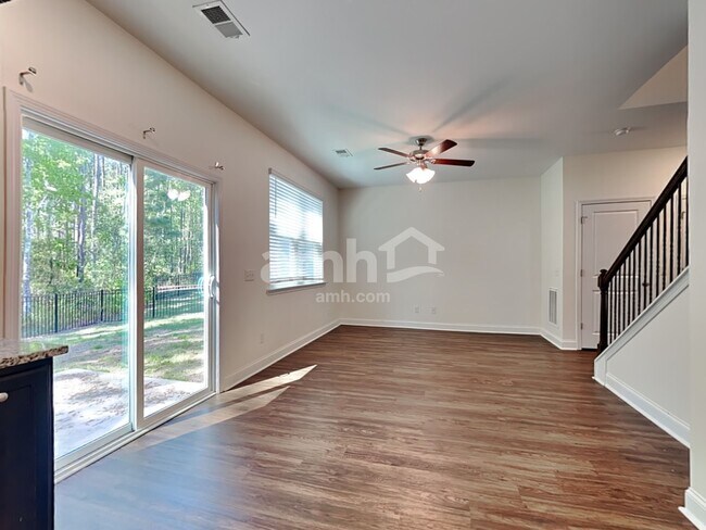 Building Photo - 509 West St