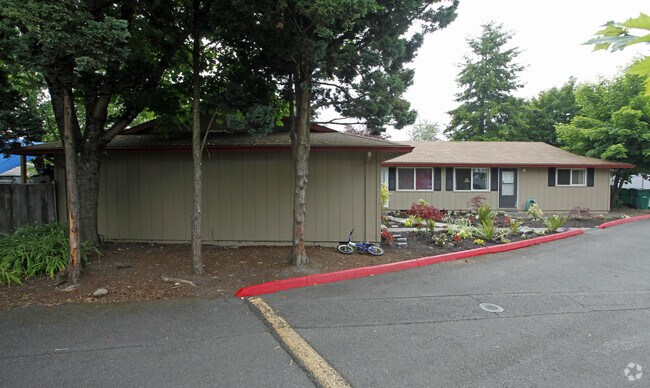 Building Photo - Tristy Ann Apartments