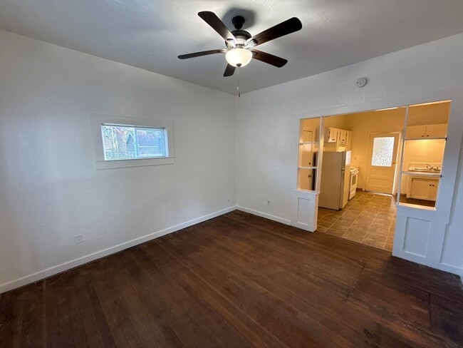 Building Photo - 1353 Commercial St SE