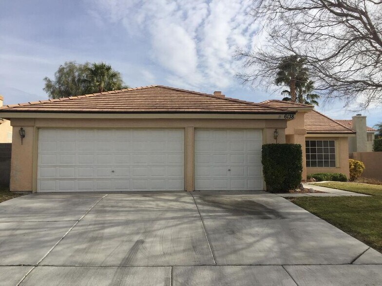 Building Photo - 6138 Circling Hawk Dr