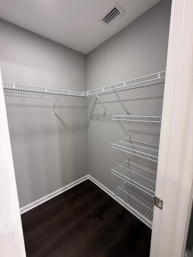 Building Photo - 117 Bass Ln