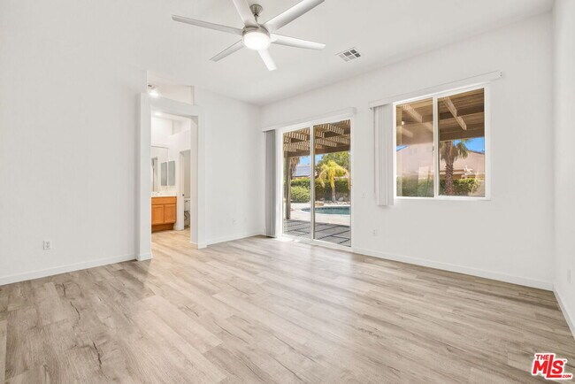 Building Photo - 3411 E Circulo San Sorrento Rd