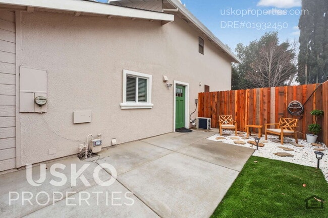 Building Photo - 3369 Zenobia Way