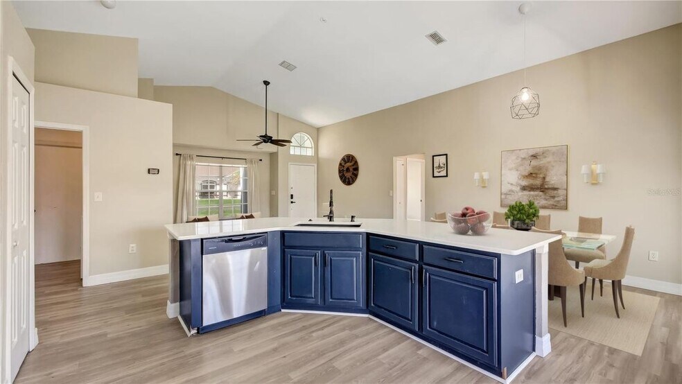 Building Photo - 1445 Sophie Way