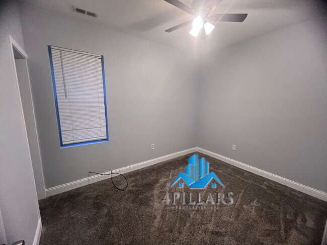 Building Photo - "Charming 3-Bed Gem in East Chicago – Spacious 1066 Sq Ft Retreat!"