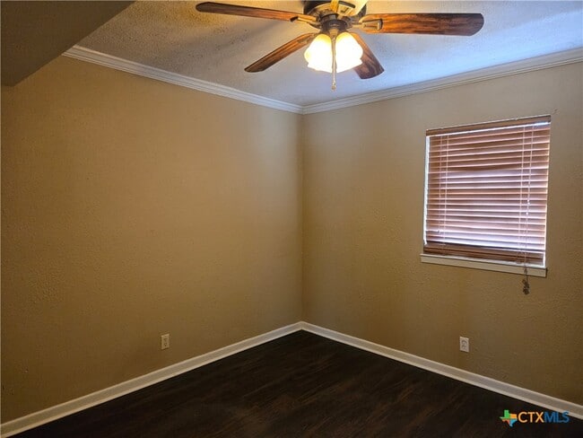 Building Photo - 265 Sandy Oaks Dr