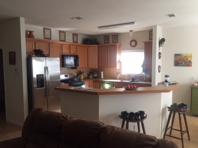 Building Photo - 10277 English Manor Dr