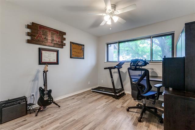 Building Photo - 9625 Highland View Dr