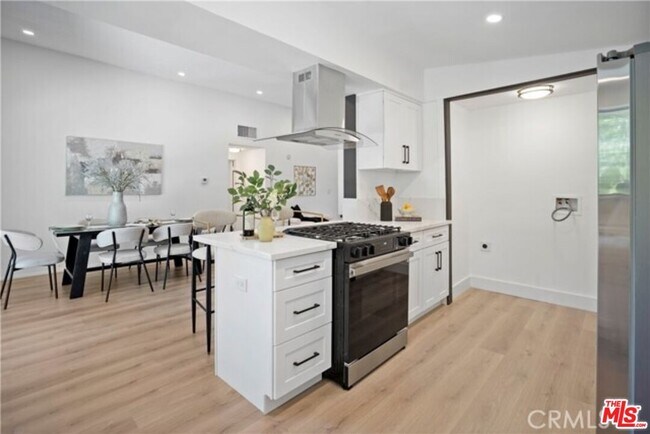 Building Photo - 18244 Jovan St