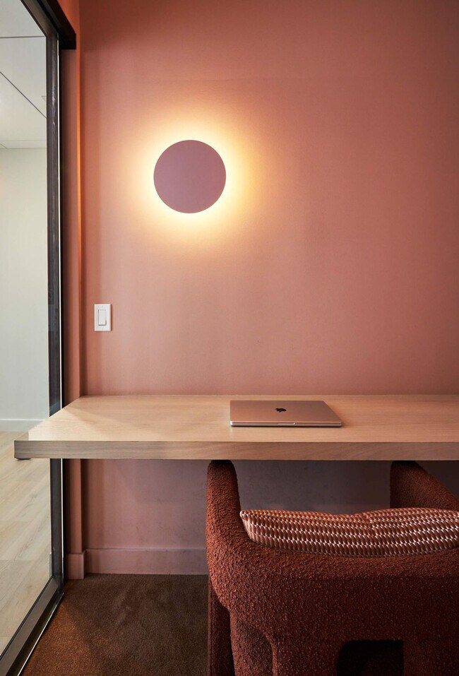 Building Photo - 1006 S Michigan Ave