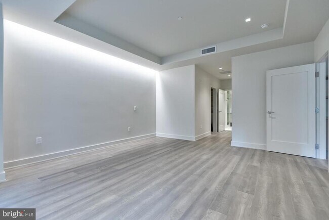 Building Photo - 130 18TH St