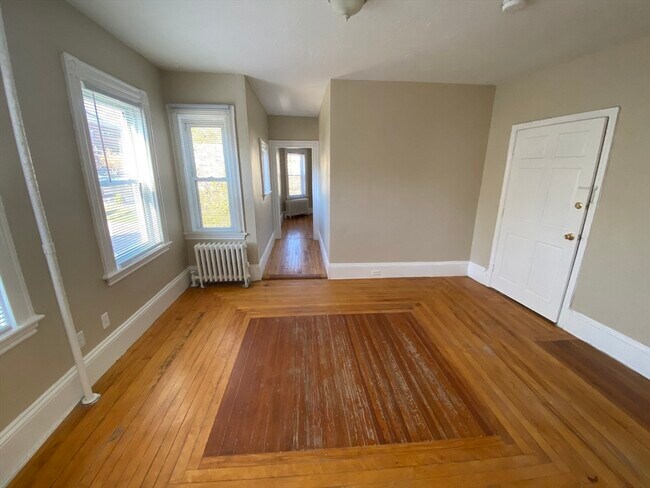Building Photo - 253 Whitwell St