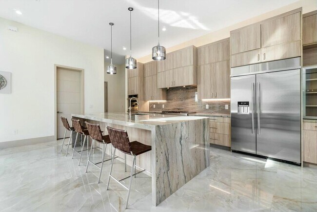 Building Photo - 13460 U.S. Rte 1